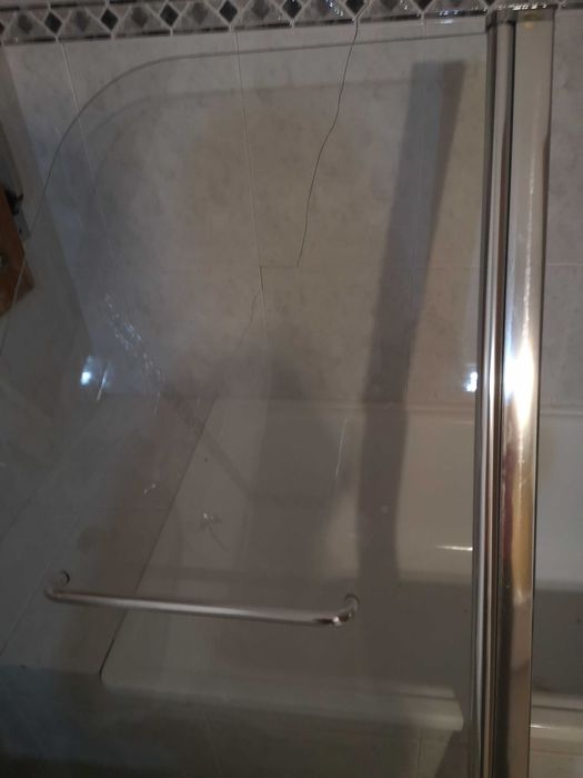 Banheira de duche com vidro