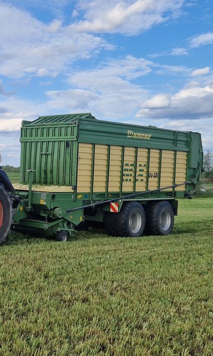 Przyczepa samozbierająca Krone MX350 GD