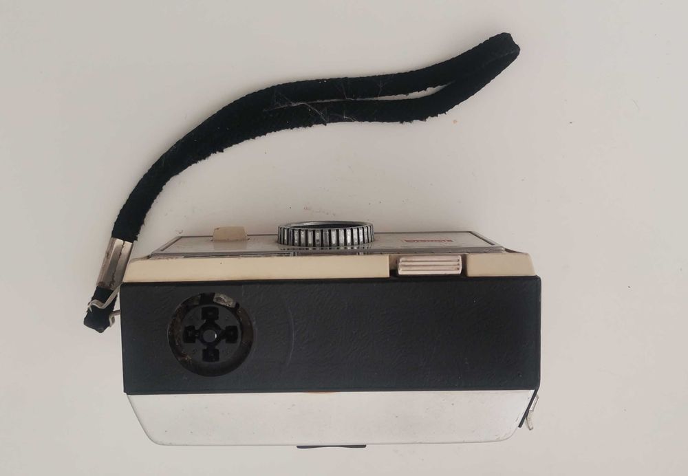 Máquina Fotográfica Vintage Kodak Instamatic 104