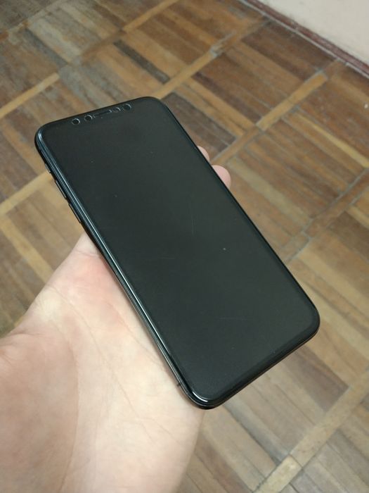 Смартфон iPhone X на 256 ГБ