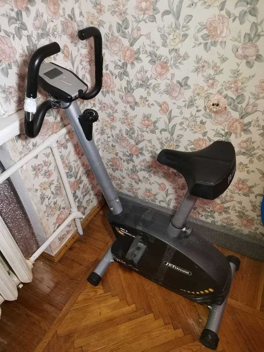 Велотренажер с магнитной системой нагрузки