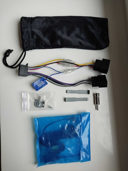 Sprzedam radio samochodowe PIONEER MVH-S320BT
