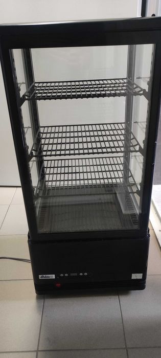 Witryna chłodnicza Arctic 98 l – biała i czarna