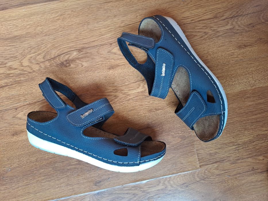 АКЦІЯ. Рр 38 INBLU фірмові шкіряні босоніжки  сандалі на платформі