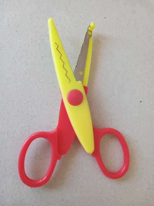 Nożyczki kreatywne wzór zygzaka