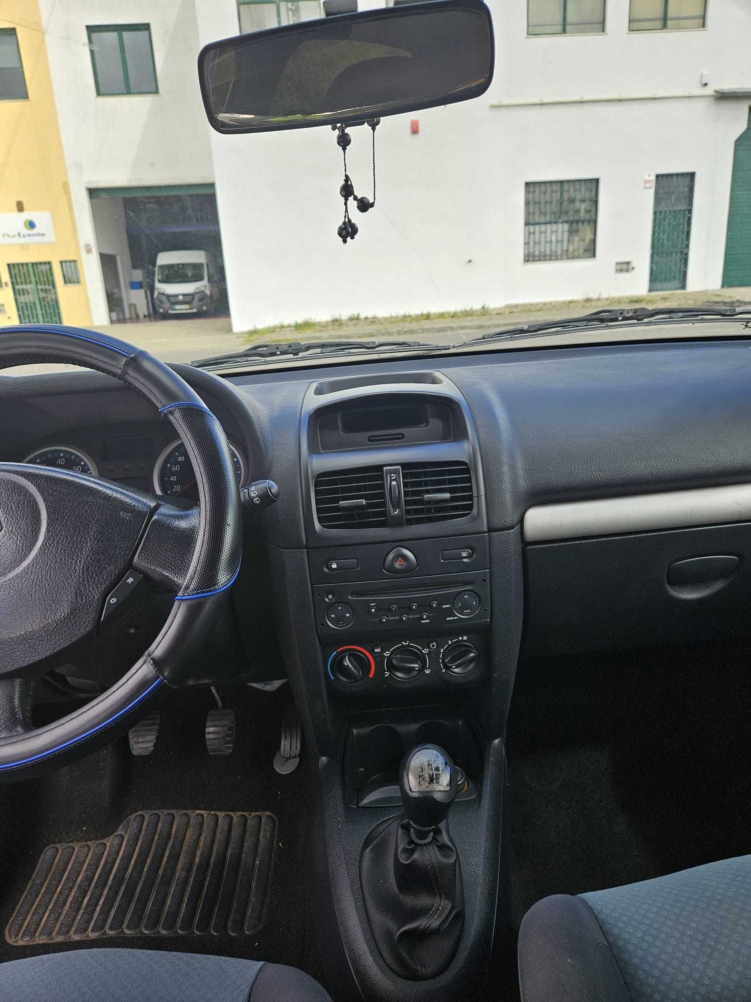 Renault Clio 2005
