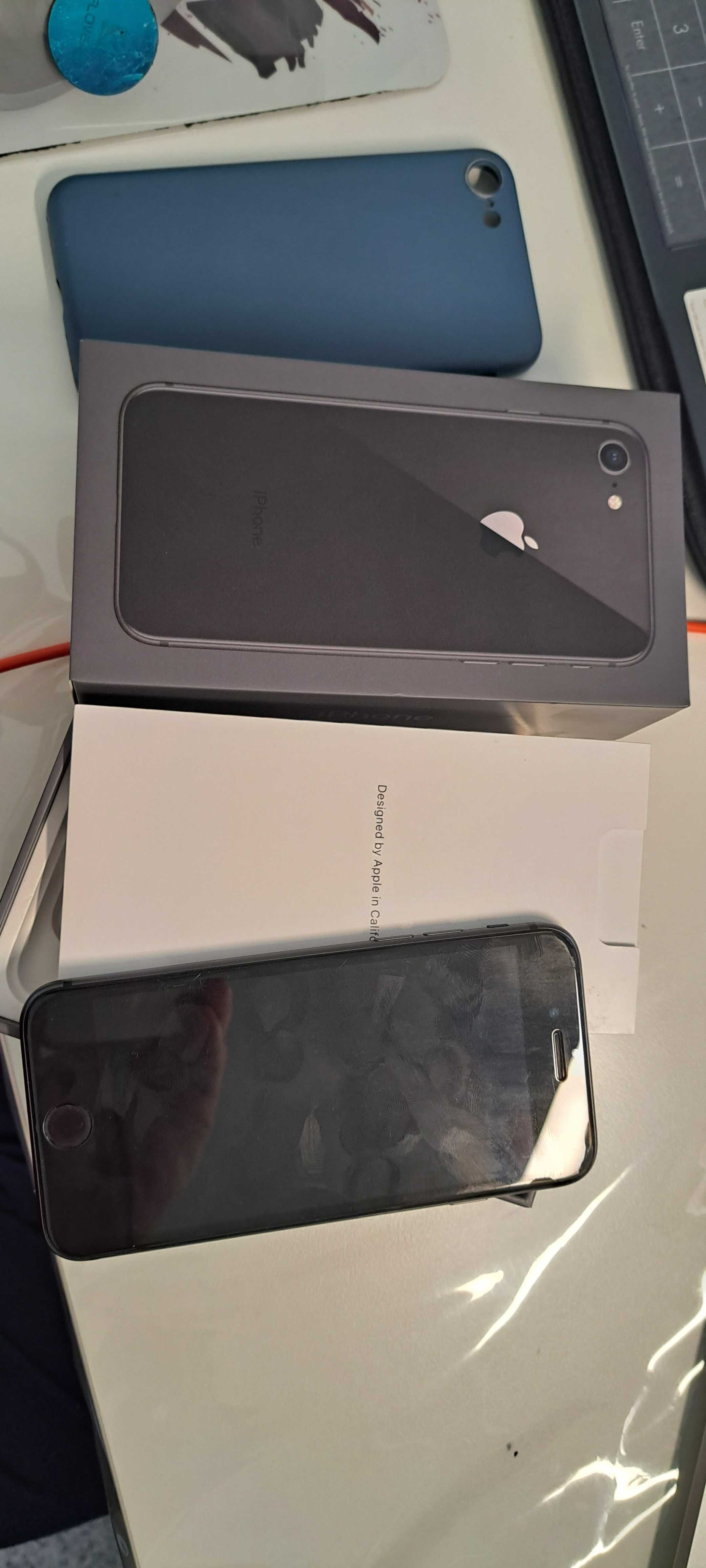 IPhone 8 + 64gb + Space Grey rigorosamente novo