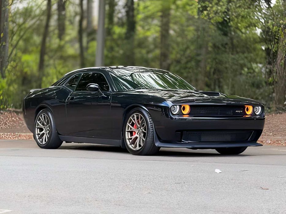 Dodge Challenger      2017