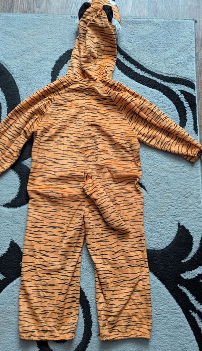 Новорічний костюм тигра