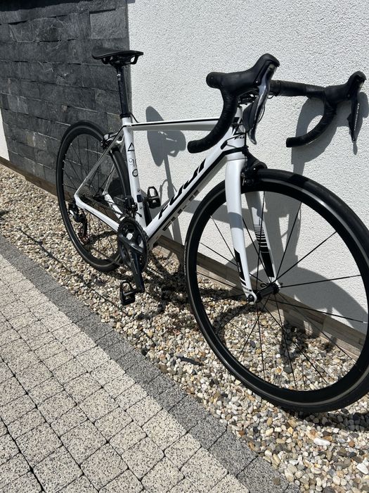Fuji SL 2.1 rozmiar 52 (S) Ultegra Di2 R8050 na kolach vision