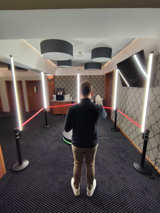 Fotobudka 360 na wesele, imprezę firmowa, urodziny i każdy event