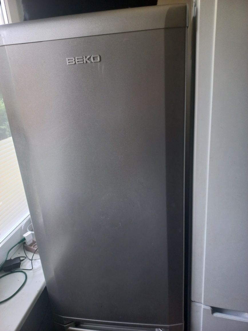 Lodowko zamrażarka beko
