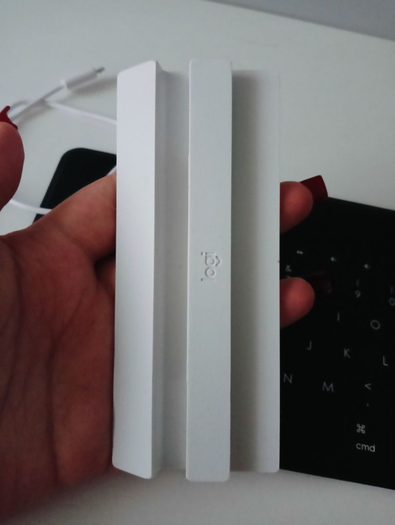 Klawiatura Logitech keys to go (mała do np tabletu, telefonu )