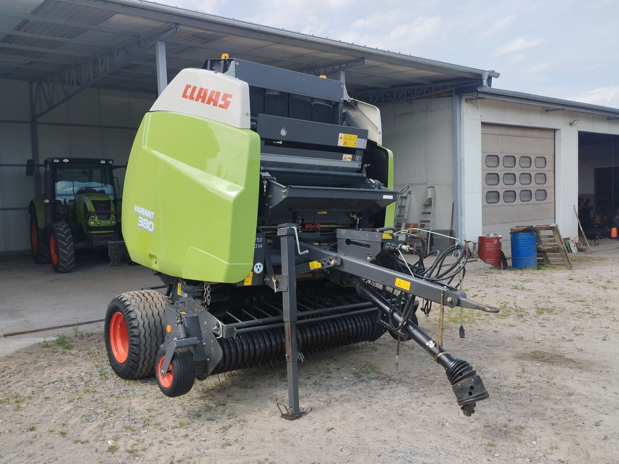 Claas Variant 380