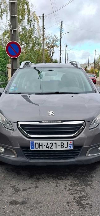 Peugeot 2008 – 1.2 VTi Essence – Matrícula Francesa