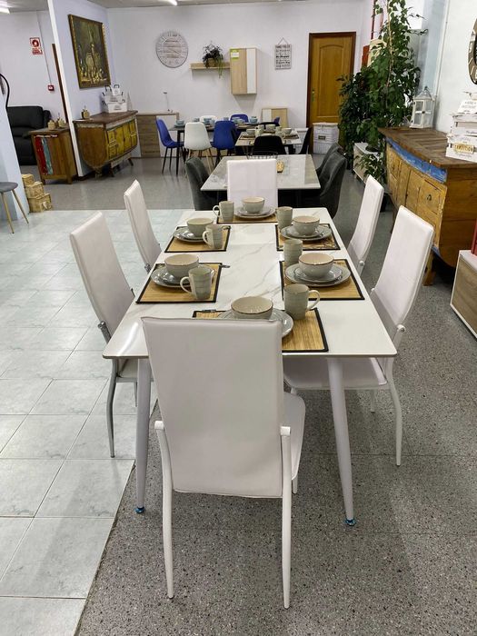 Mesa em vidro + 6 cadeiras envio gratis