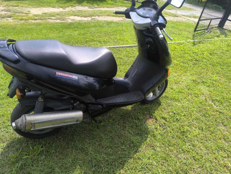 Sprzedam skuter aprilia leonardo 150