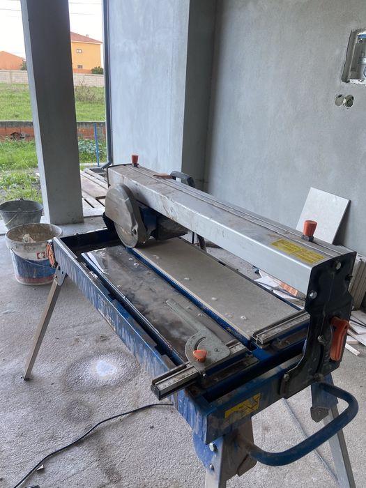 Aluguer serra Cerâmica dexter a água