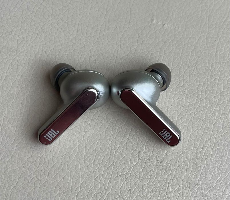 Słuchawki bezprzewodowe JBL Live Pro 2 TWS Bluetooth.