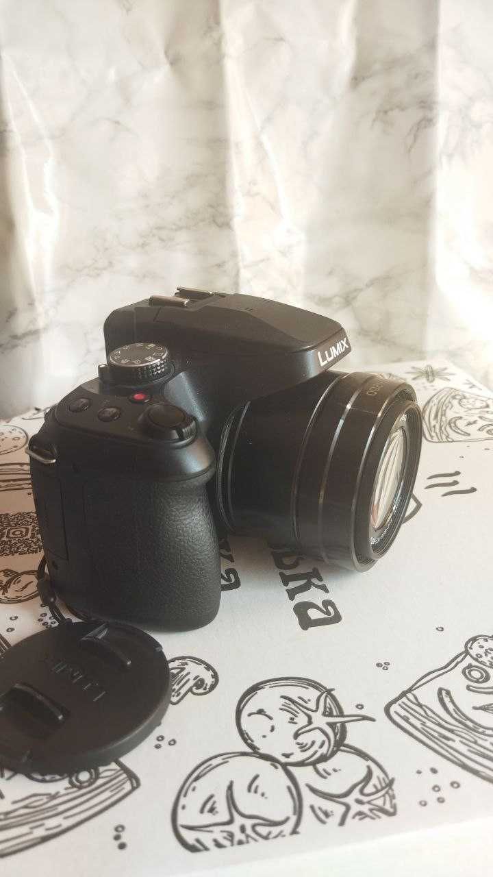 Panasonic Lumix DMC-FZ82 СУПЕР-ЗУМ 60-120x 4K відео. Як новий.