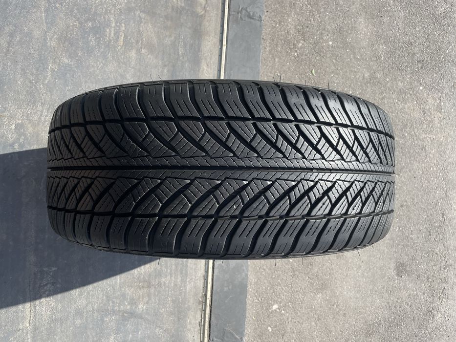 245/45/18 goodyear ultra grip 8 performance rsc