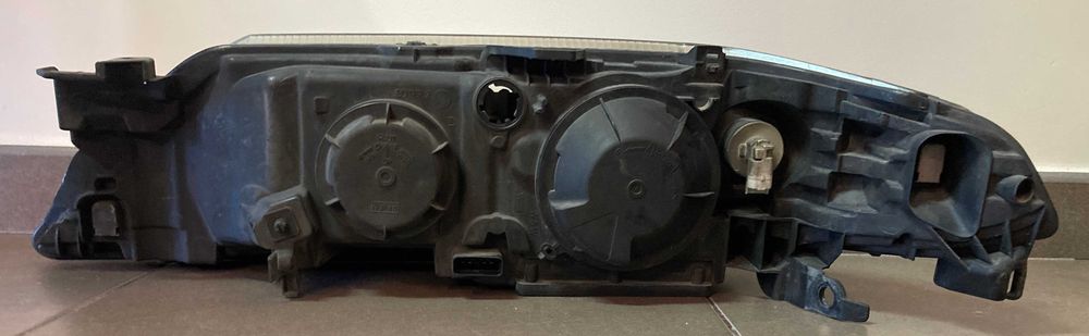 Farol Laguna II, frente direito, Xenon