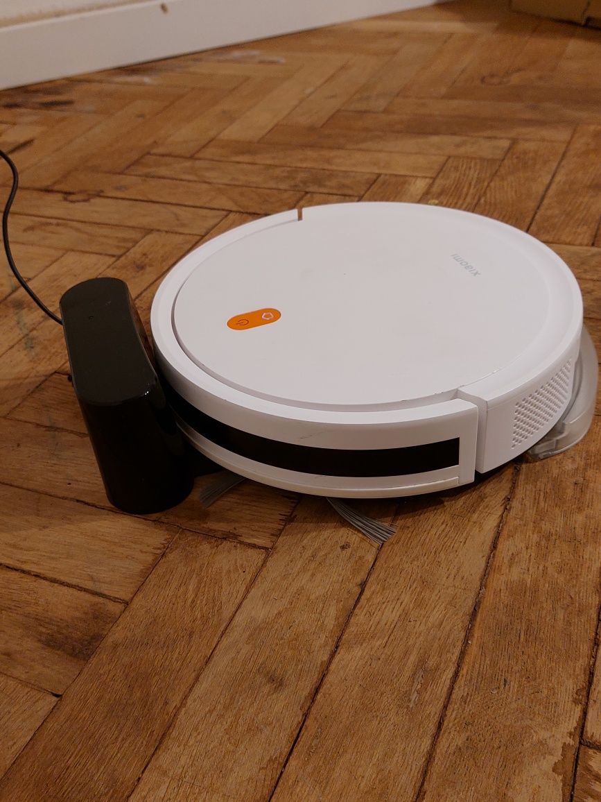 Robot sprzątający Xiaomi Robot Vacuum E5 Biały Stan Super