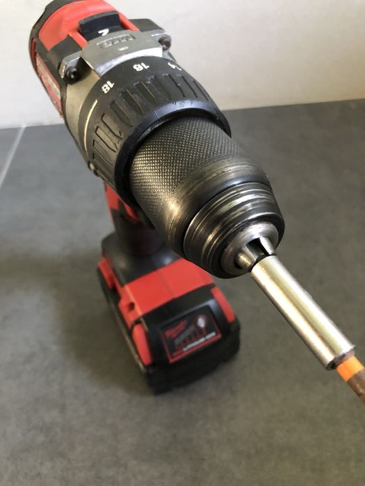 Безщітковий Акум.шуруповерт Milwaukee M18 BLDD 2