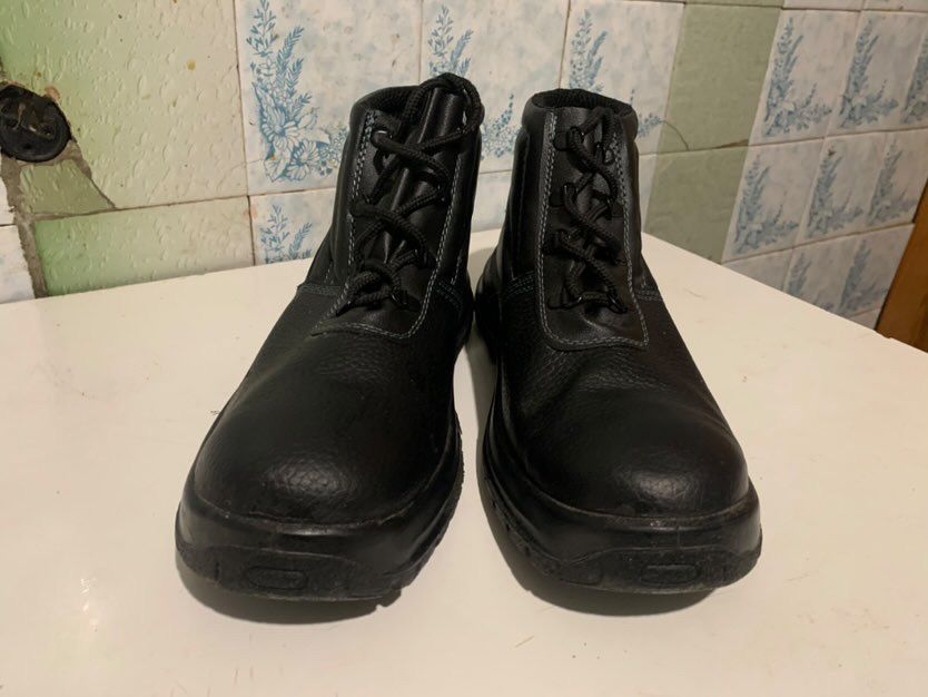 Чоловічі черевики чорні штучна шкіра Україна
