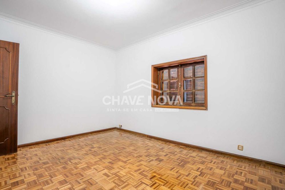 Moradia Isolada V2+1 c/ Terraço em Pedroso