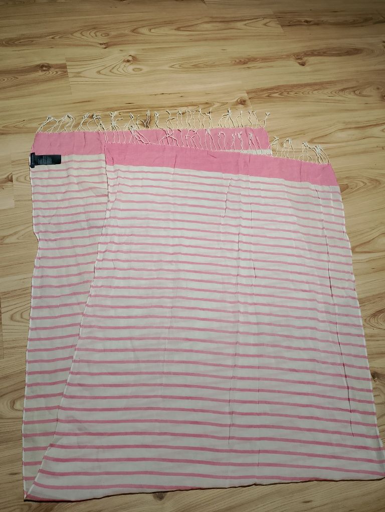 Biało-Różowa Bawełniana Chusta Tommy Hilfiger