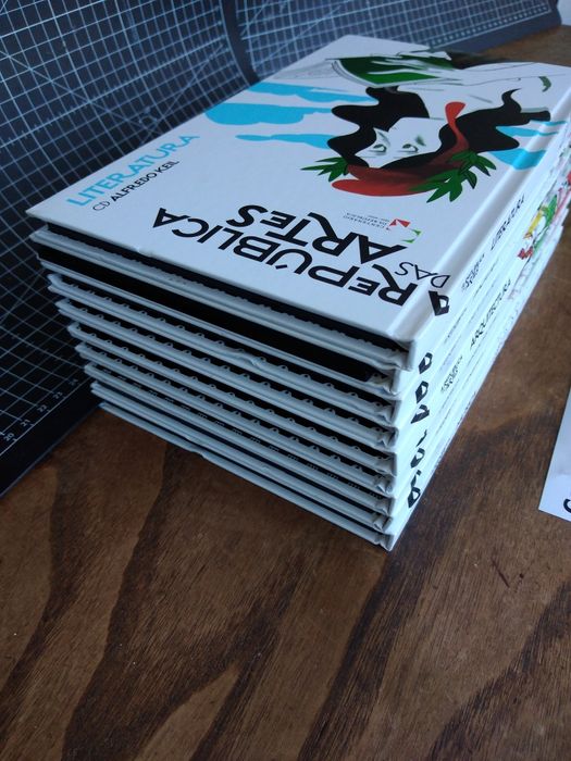 Colecção completa CDs /livros a República das Artes, música cinema etc