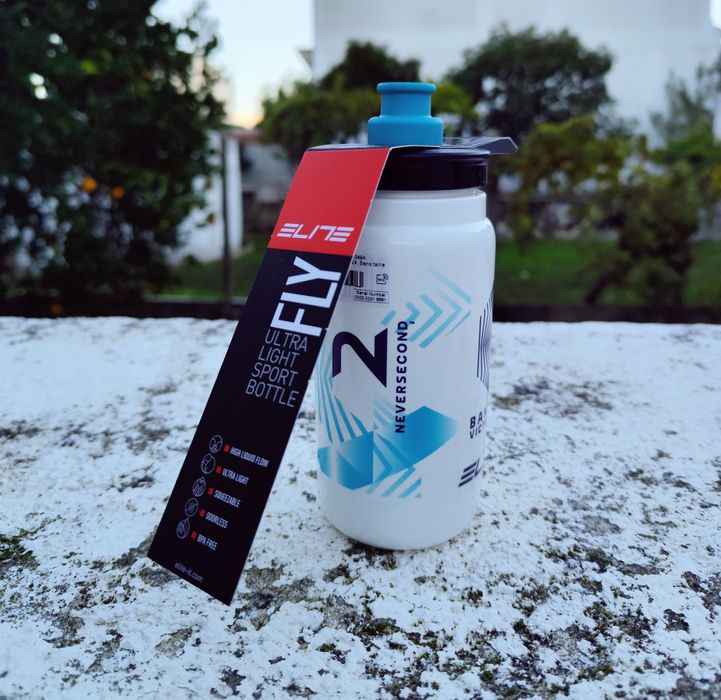 Bidon Elite Fly Team Bahrain Vic 550ml