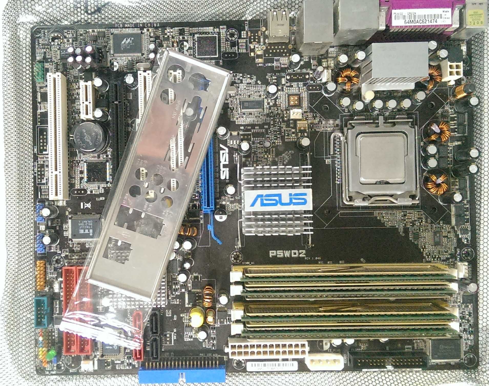Комплект ASUS P5WD2 s775 + Процессор Pentium D 925 + DDR2 4Gb (1x4)