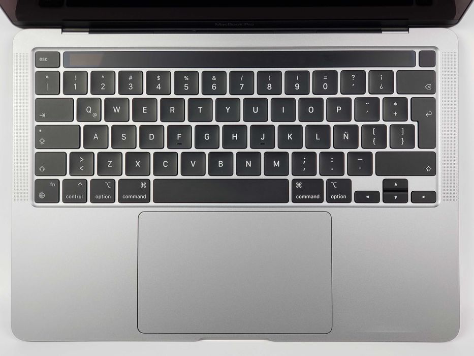 MacBook Pro 13 2022 Space Gray M2 8GB 256SSD 16 ЦИКЛІВ Dream Store
