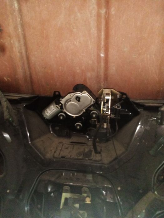 Крышка на Touareg