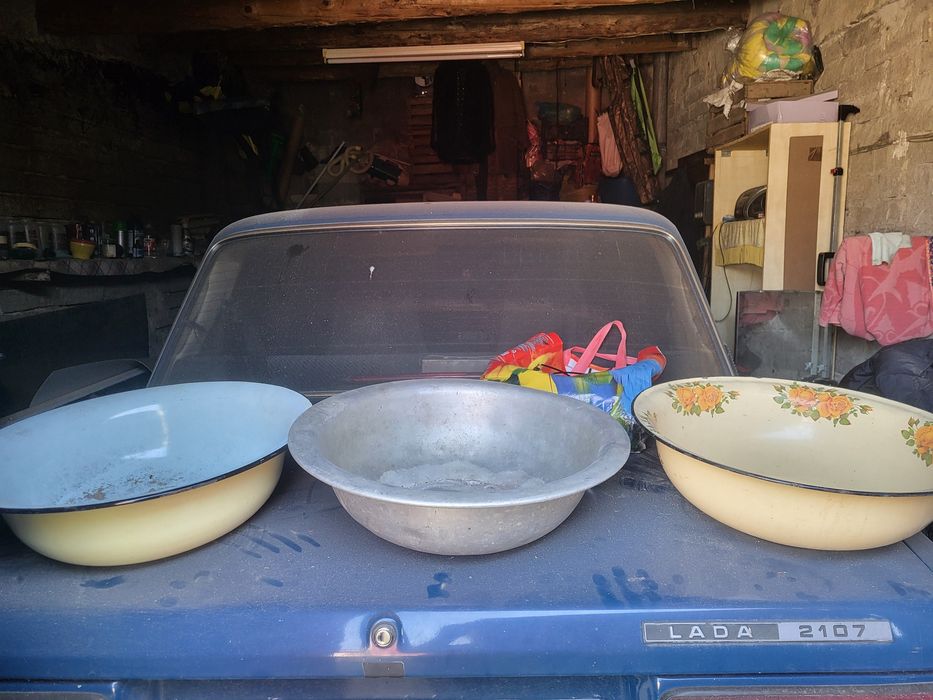 Продам  трі різних тазка.