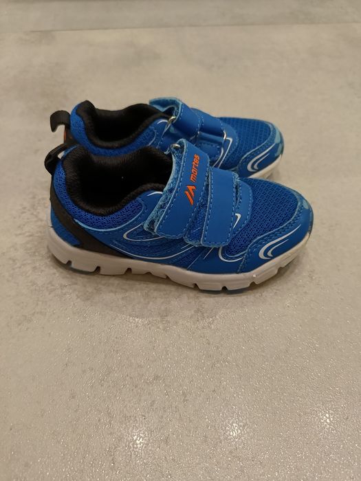Buty dziecięce rozmiar 24 wkładka 16,5 cm