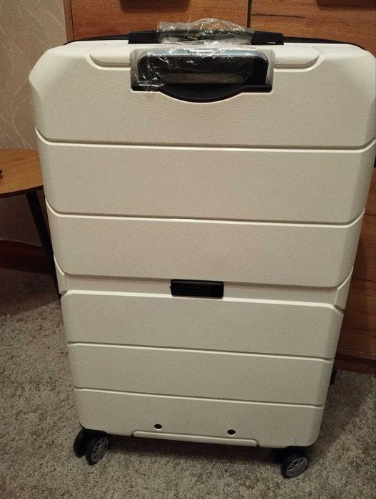 Чемодан WINGS pp 05 полипропилен , Poland