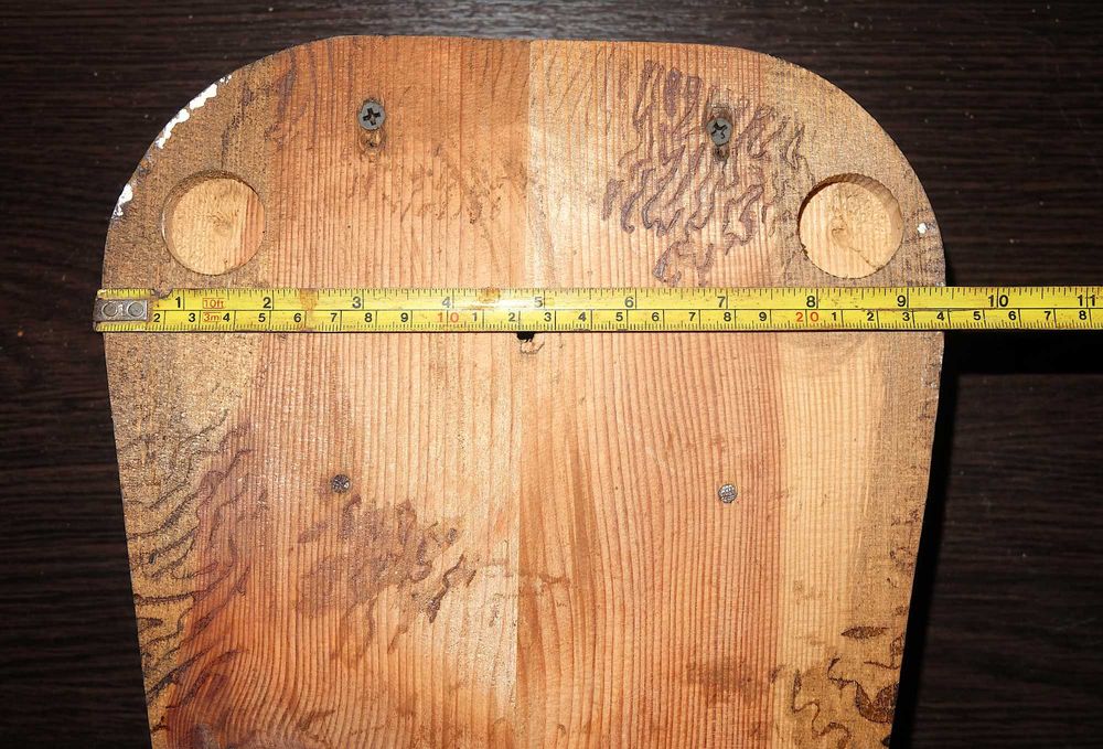 Стильная деревянная подставка для вина