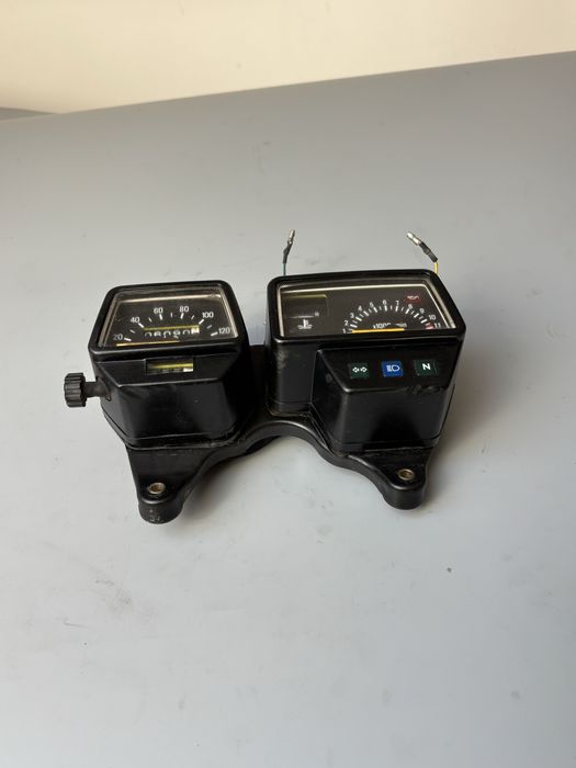 Licznik Prędkości Prędkościomierz Obrotomierz YAMAHA DT125R XT600