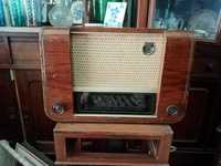 Rádio Rádio Vintage Schaub Koralle – Modelo E11 (antigo)