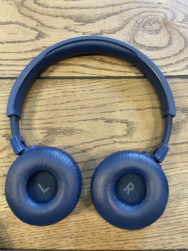 Навушники JBL TUNE 660NC