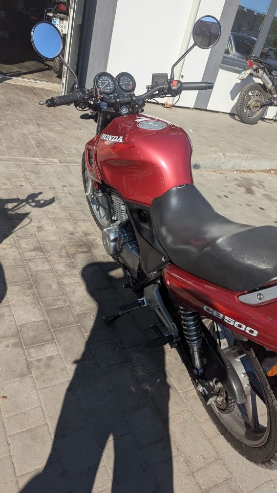Продам мотоцикл honda cb500