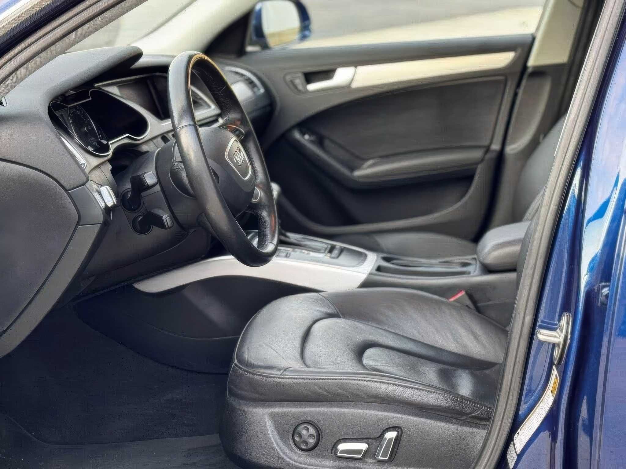 Audi A4     2014