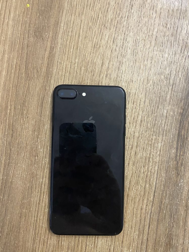 Iphone 7+ під ремонт або запчастини