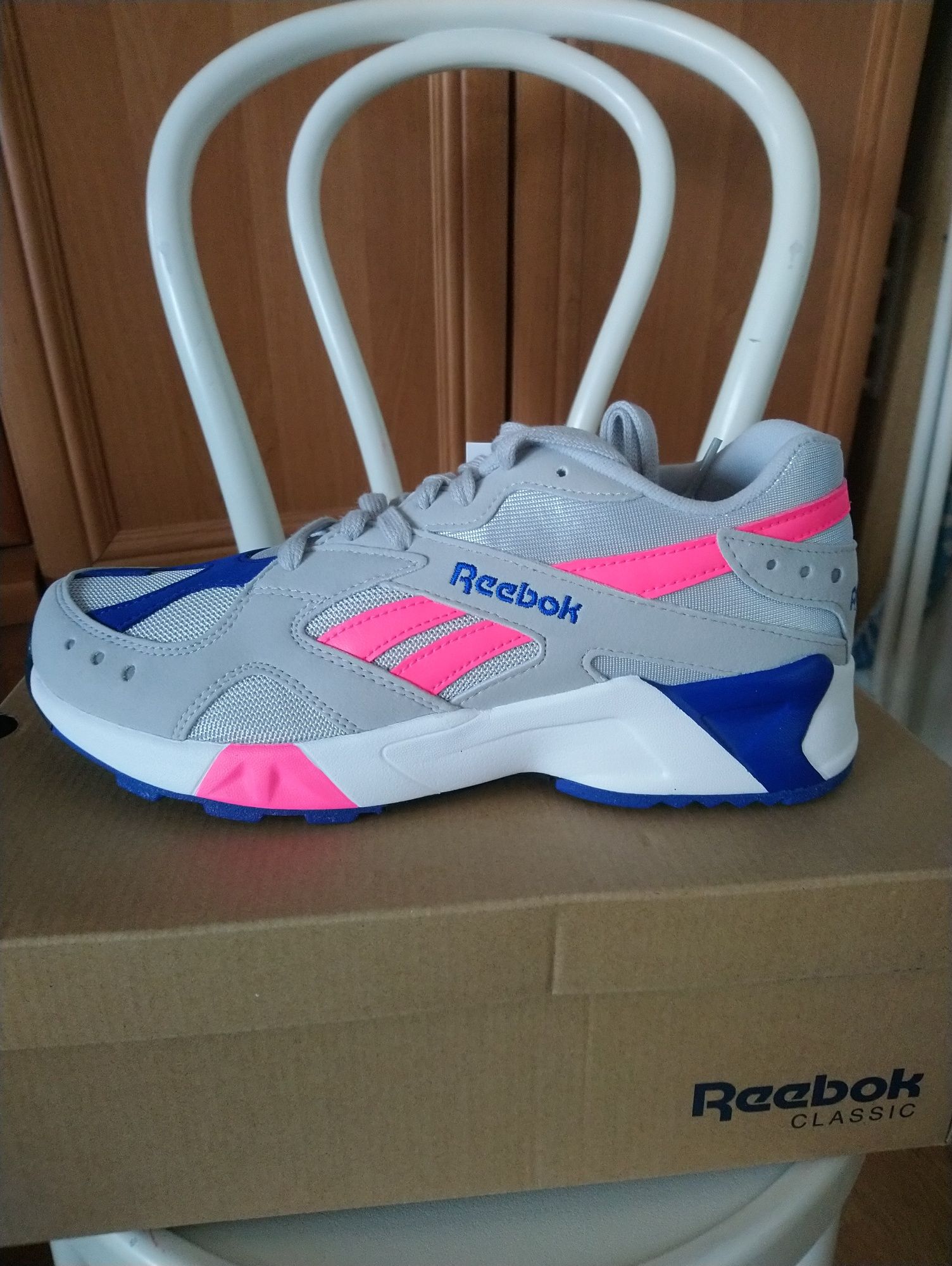 Nowe buty damskie Reebok rozmiar 40,5