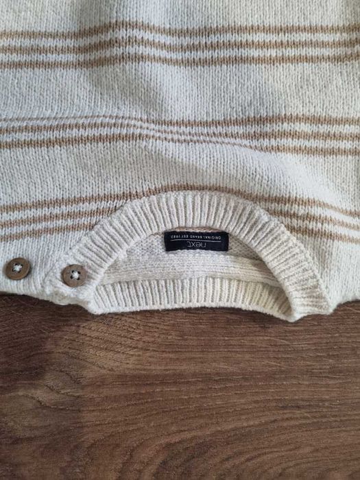 _ next _ śliczny beżowy sweterek  5-6 L / 116 cm