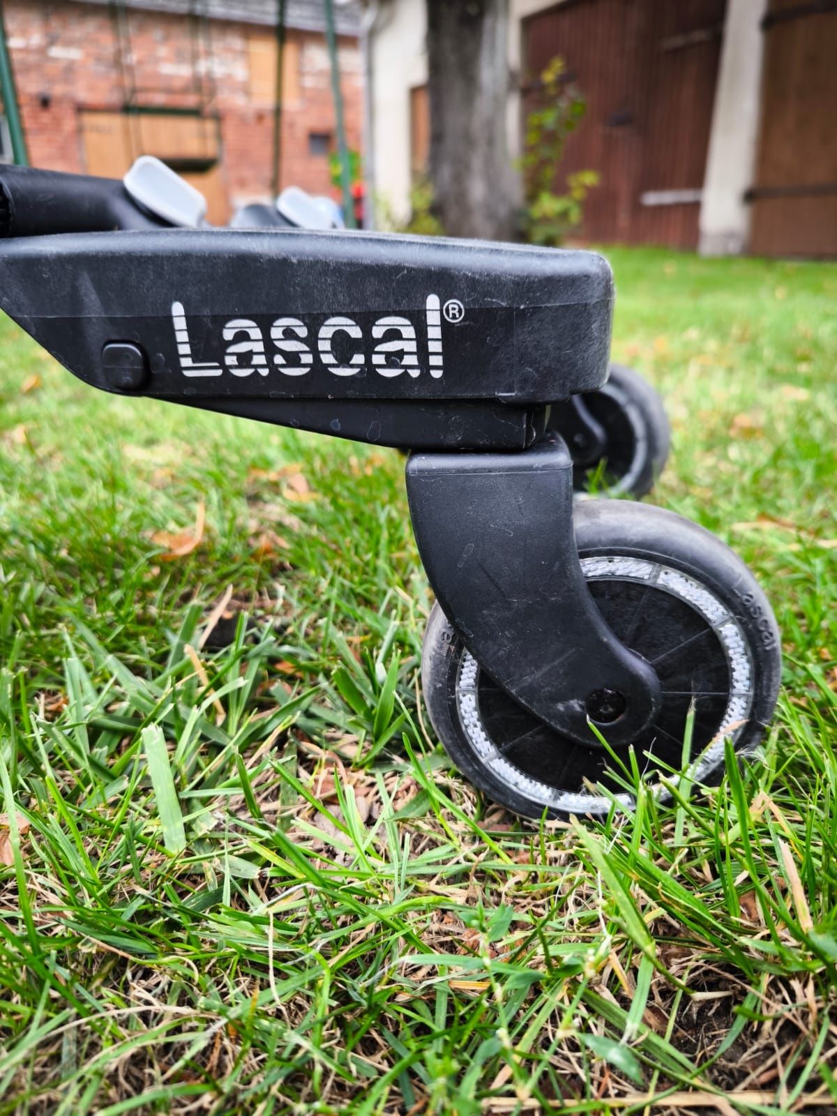 Dostawka do wózka z KRZESEŁKIEM Buggy Board Lascal
