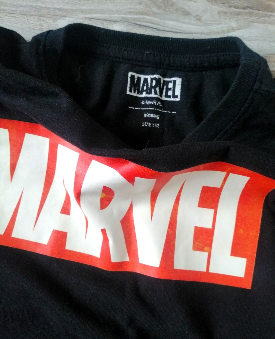 Sinsay Marvel czarny t-shirt 152